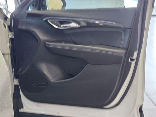 Summit White 2023 Buick Envision Essence AWD