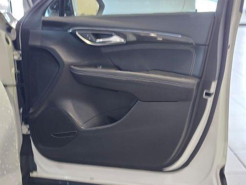 2023 Buick Envision Essence AWD