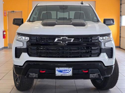 Summit White 2026 Chevrolet Silverado 1500 LT Trail Boss