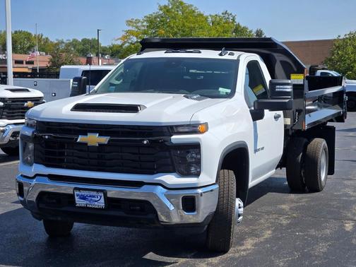 2025 Chevrolet Silverado 3500 WT