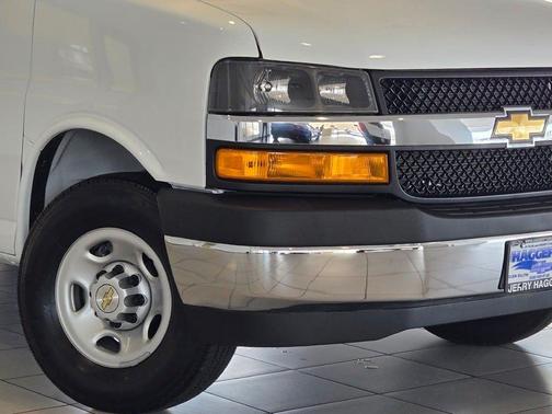Summit White 2024 Chevrolet Express 2500 Work Van