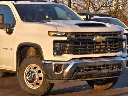 2025 Chevrolet Silverado 3500 WT