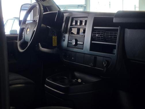 2024 Chevrolet Express 2500 RWD 2500 Regular Wheelbase WT