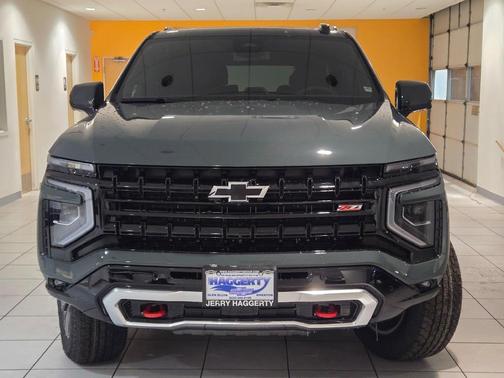 2026 Chevrolet Suburban Z71, 4WD