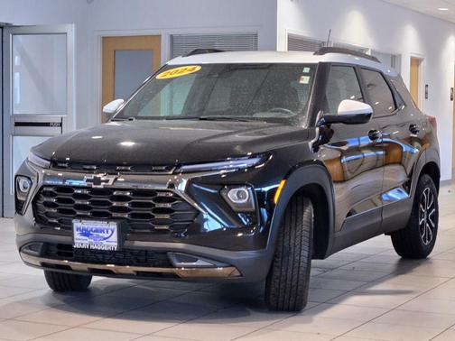 Mosaic Black Metallic 2024 Chevrolet Trailblazer ACTIV