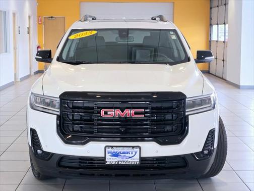 2023 GMC Acadia AWD SLT