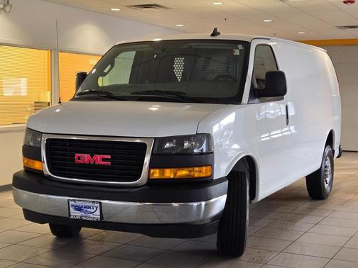 2023 GMC Savana 2500 Work Van