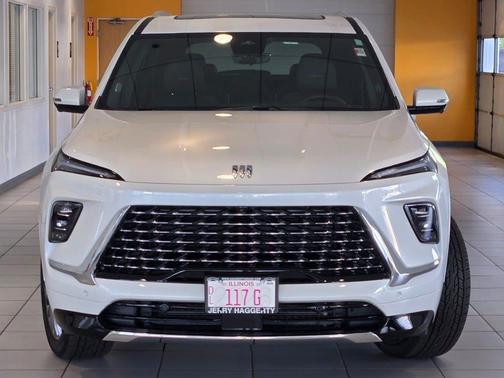 White Frost Tricoat 2025 Buick Enclave Avenir FWD