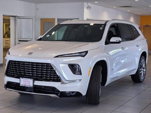White Frost Tricoat 2025 Buick Enclave Avenir FWD