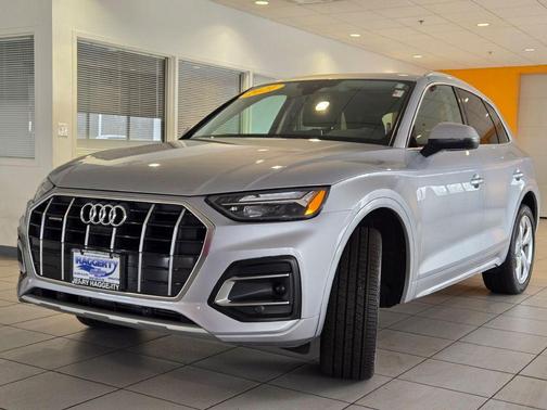 Florett Silver Metallic 2021 Audi Q5 45 Premium Plus