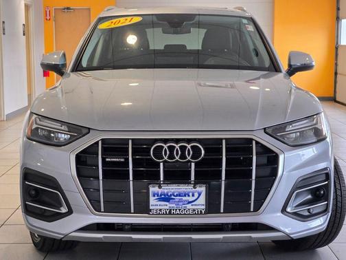 Florett Silver Metallic 2021 Audi Q5 45 Premium Plus