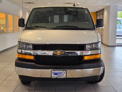 2024 Chevrolet Express 2500 RWD 2500 Regular Wheelbase WT