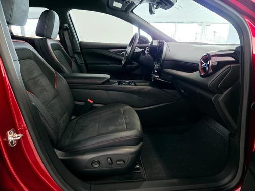 2024 Chevrolet Blazer EV eAWD RS