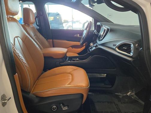 2021 Chrysler Pacifica L