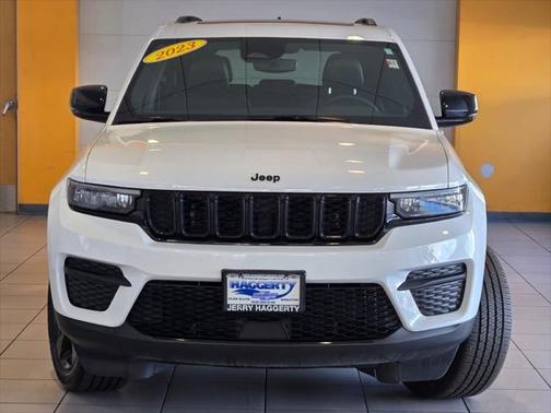 2023 Jeep Grand Cherokee Altitude