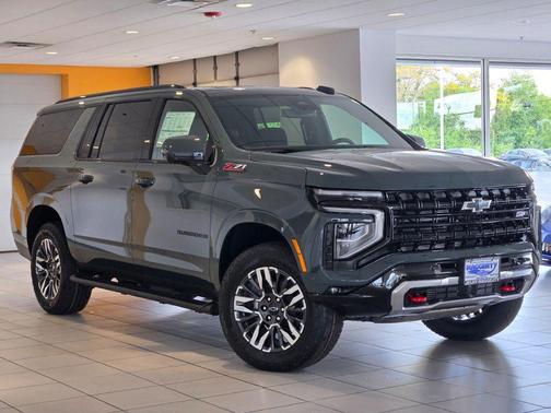 Cypress Gray 2026 Chevrolet Suburban Z71, 4WD