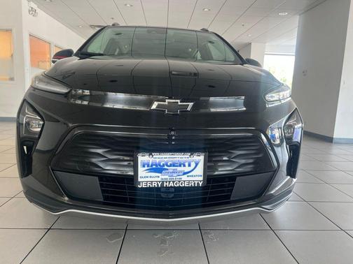 Mosaic Black Metallic 2023 Chevrolet Bolt EUV Premier