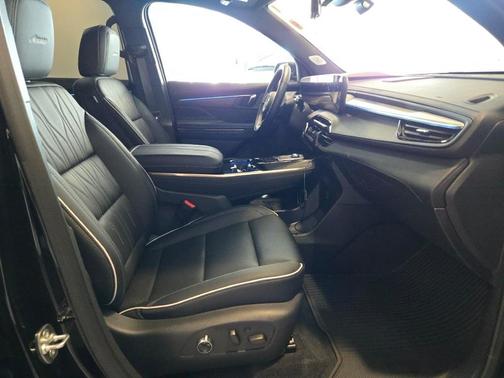 2025 Buick Enclave Avenir FWD