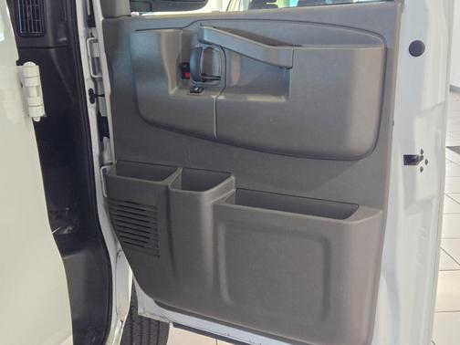 Summit White 2024 Chevrolet Express 3500 RWD 3500 Extended Wheelbase LT