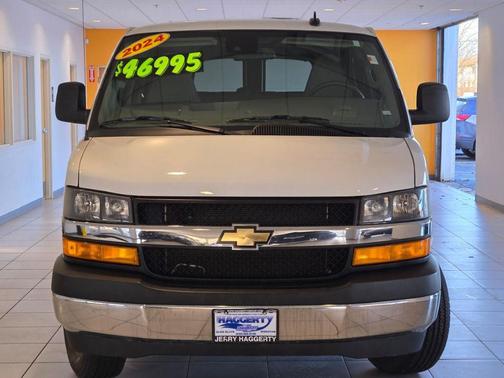 Summit White 2024 Chevrolet Express 3500 RWD 3500 Extended Wheelbase LT