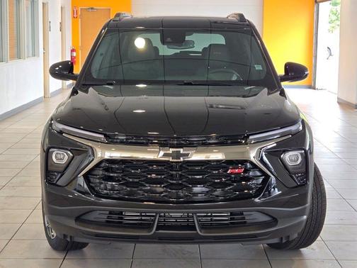 Mosaic Black Metallic 2026 Chevrolet Trailblazer RS