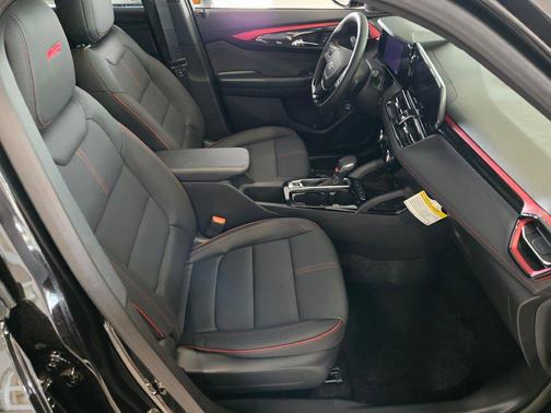 Mosaic Black Metallic 2026 Chevrolet Trailblazer RS