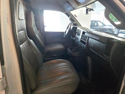 2020 Chevrolet Express 2500 RWD 2500 Regular Wheelbase WT