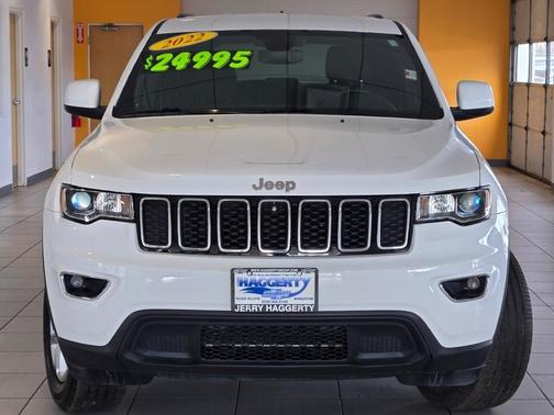 2022 Jeep Grand Cherokee Laredo