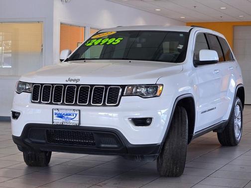 2022 Jeep Grand Cherokee Laredo