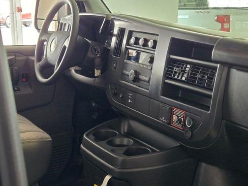 Silver Ice Metallic 2026 Chevrolet Express 2500 Work Van
