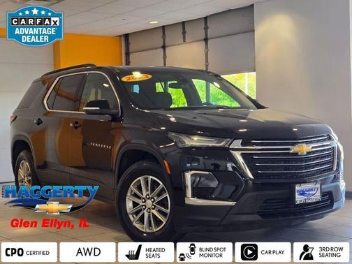 Mosaic Black Metallic 2023 Chevrolet Traverse LT Cloth