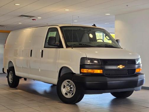 2025 Chevrolet Express 2500 RWD 2500 Extended Wheelbase WT