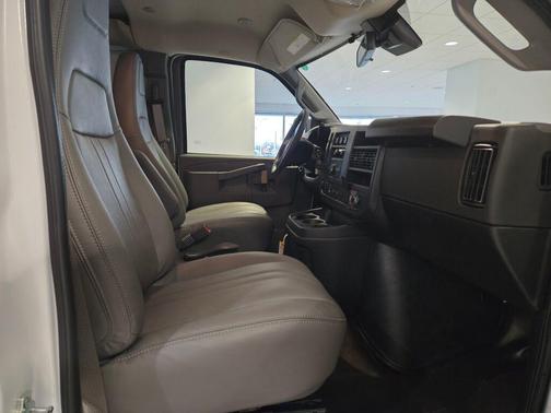 2025 Chevrolet Express 2500 RWD 2500 Extended Wheelbase WT