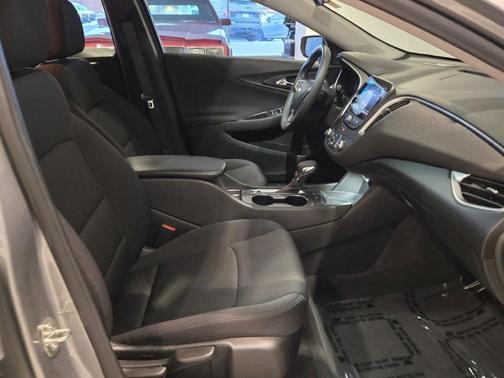 2023 Chevrolet Malibu FWD RS