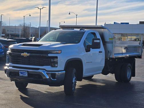 2026 Chevrolet Silverado 3500 WT