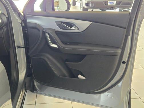 Sterling Gray Metallic 2026 Chevrolet Blazer 2LT