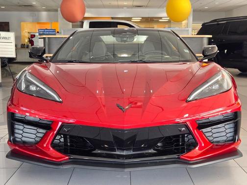 2026 Chevrolet Corvette Stingray w/2LT