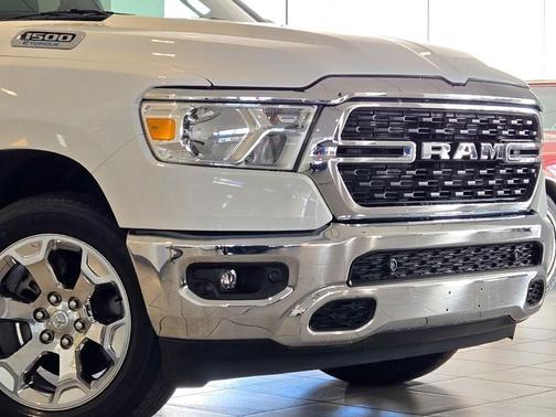 Bright White Clearcoat 2022 RAM 1500 Big Horn/Lone Star