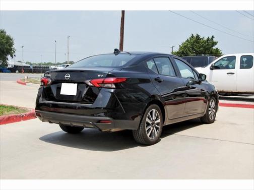 2023 Nissan Versa 1.6 SV