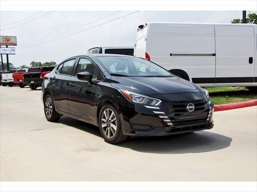 2023 Nissan Versa 1.6 SV