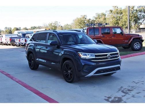 2022 Volkswagen Atlas 3.6L SE w/Technology