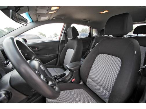 2023 Hyundai KONA SE