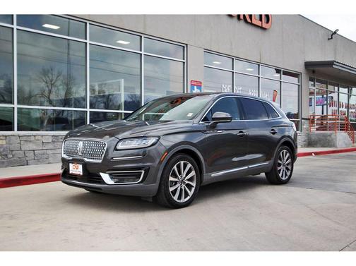 2019 Lincoln Nautilus Select