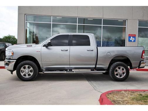 2022 RAM 2500 Big Horn Crew Cab 4x4 6'4' Box