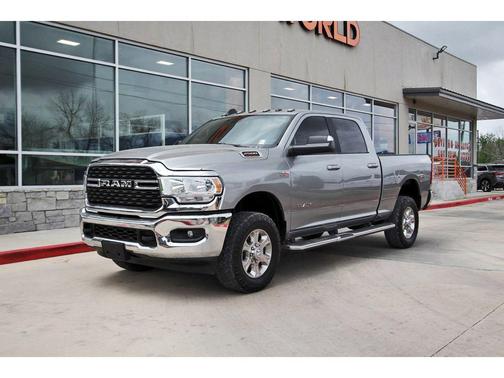 2022 RAM 2500 Big Horn Crew Cab 4x4 6'4' Box