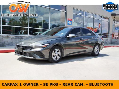 2024 Hyundai ELANTRA SE