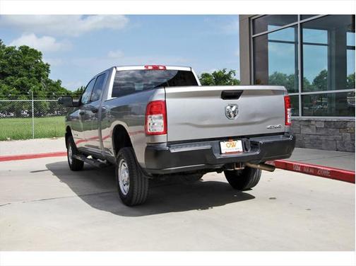 2020 RAM 2500 Tradesman Crew Cab 4X4 6'4' Box