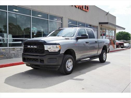 2020 RAM 2500 Tradesman Crew Cab 4X4 6'4' Box