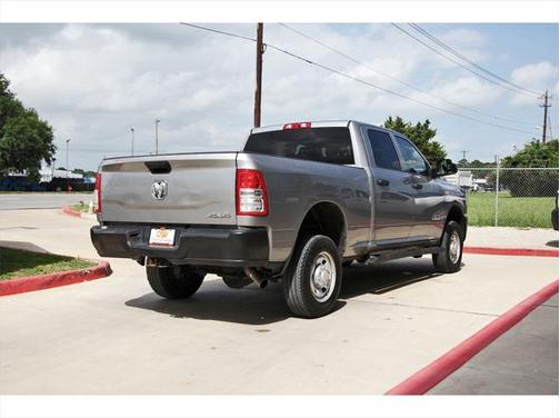 2020 RAM 2500 Tradesman Crew Cab 4X4 6'4' Box