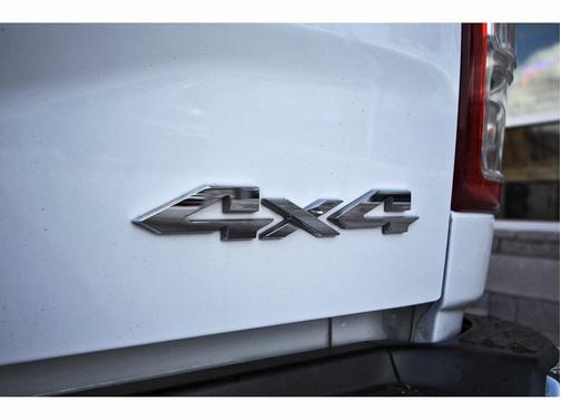 2022 RAM 2500 Tradesman Crew Cab 4x4 8' Box